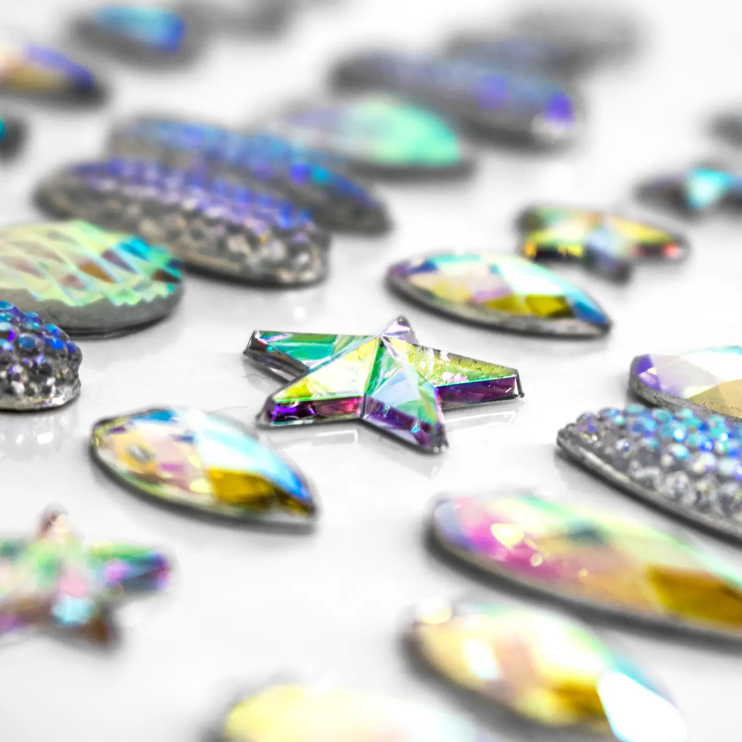 Glitz Mix & Match Jewels Close Up by Glitter Me Up ™ | PaintGlow